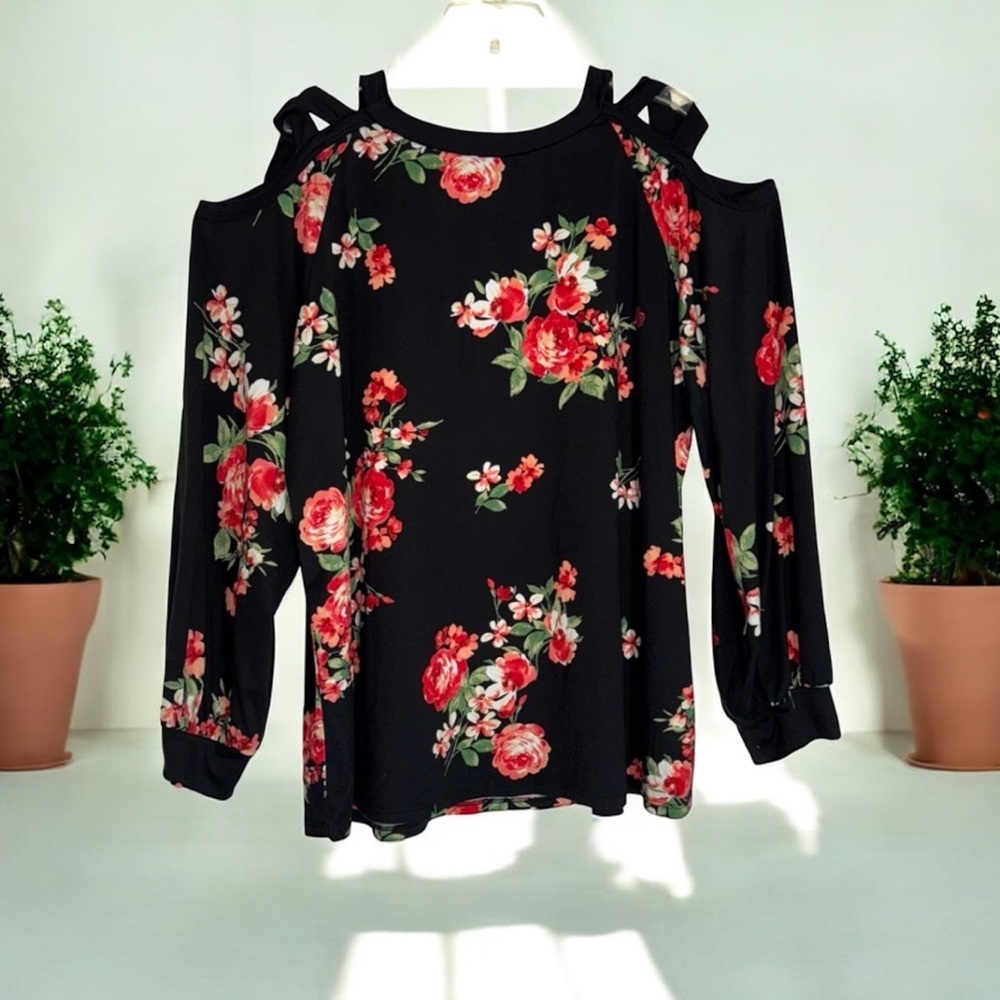 White Birch Black and Red Flutter Sleeve Cut Out Blouse